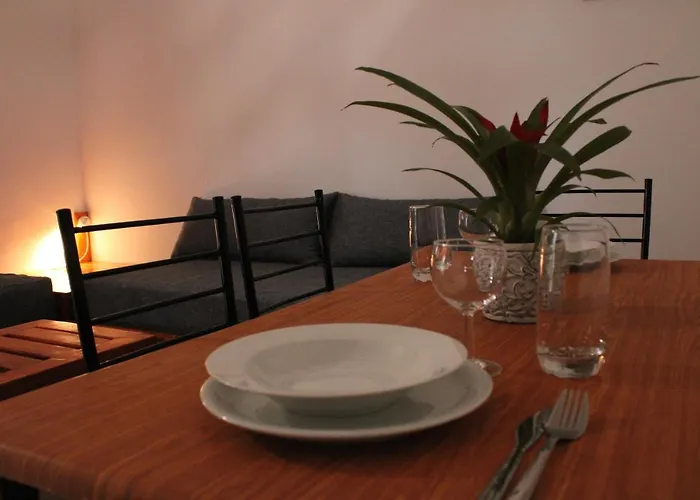 Akstudios To Spitaki * Ormos Panagias